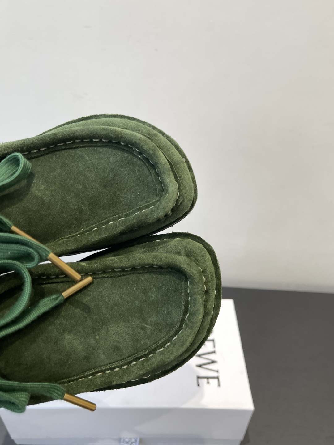 “Loewe 25SS Cute Round Head Shoe for Autumn Winter, Soft and Cozy Sheepskin Fabric” - 图片 6