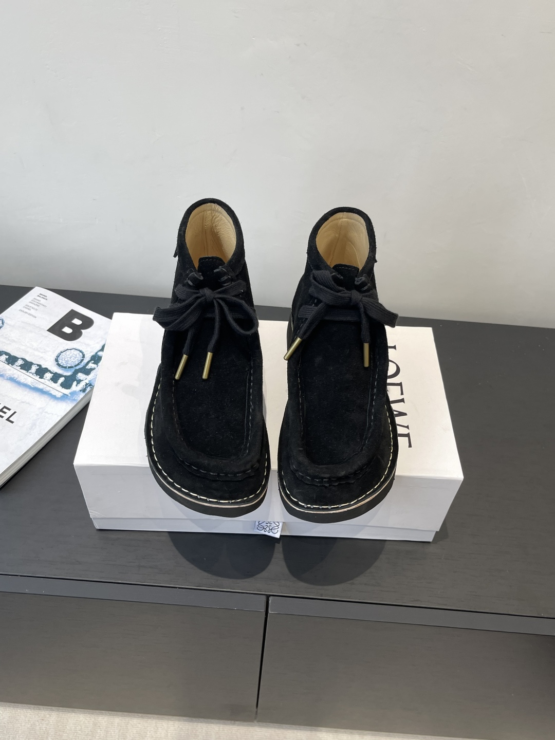 “Loewe 25SS Autumn Winter Shoe Collection Review: Imported Fabric, Sheepskin Lining, Various Sizes”