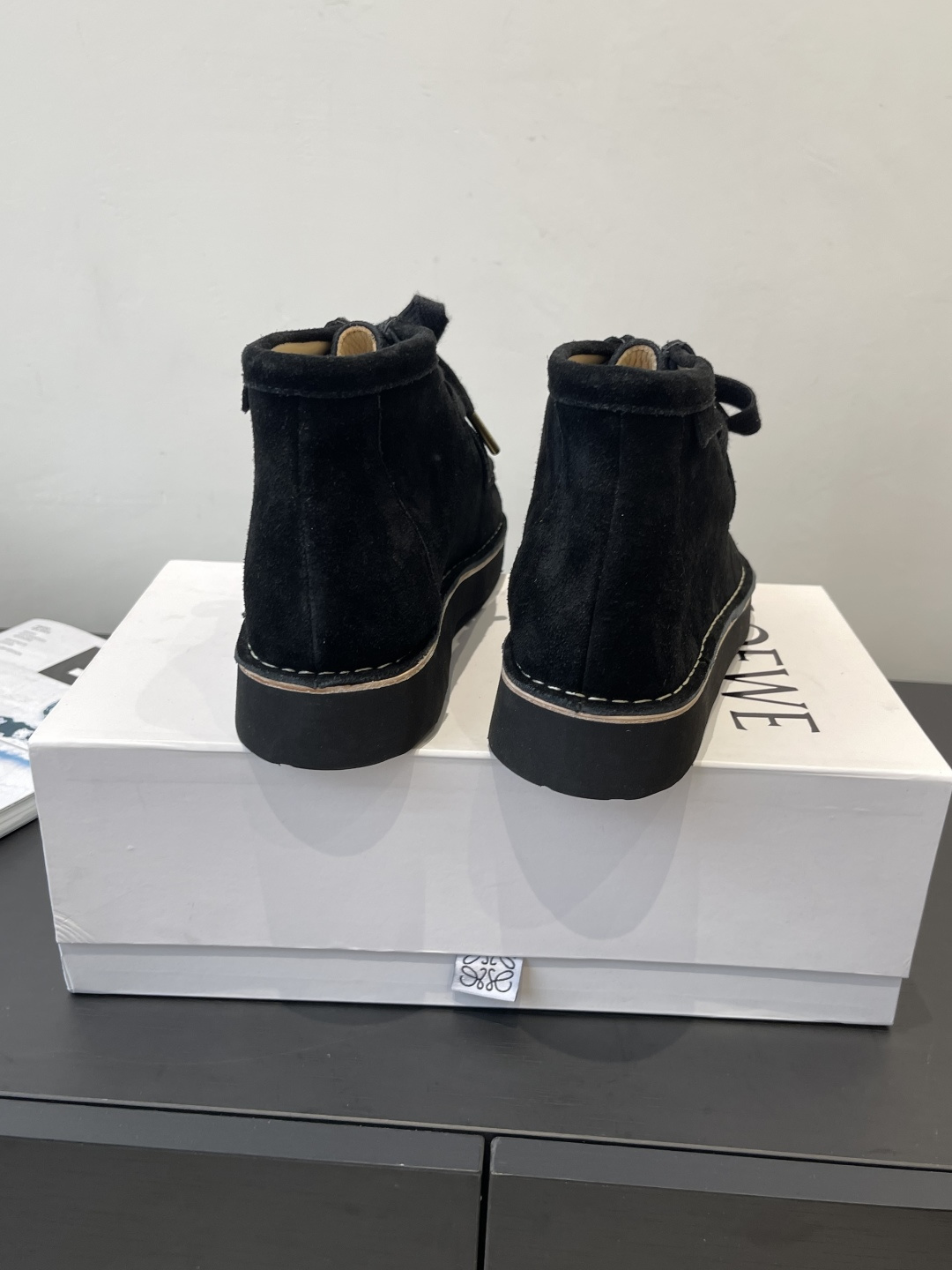 “Loewe 25SS Autumn Winter Shoe Collection Review: Imported Fabric, Sheepskin Lining, Various Sizes” - 图片 8