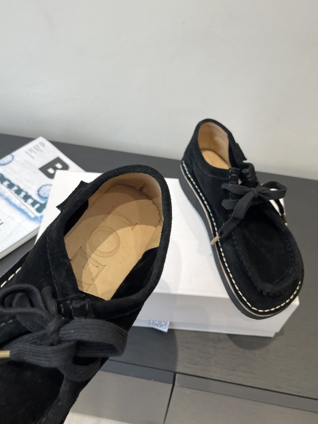 “Cute Round Head Shoe with Imported Fabric and Sheepskin Lining for Cozy Comfort” - 图片 4