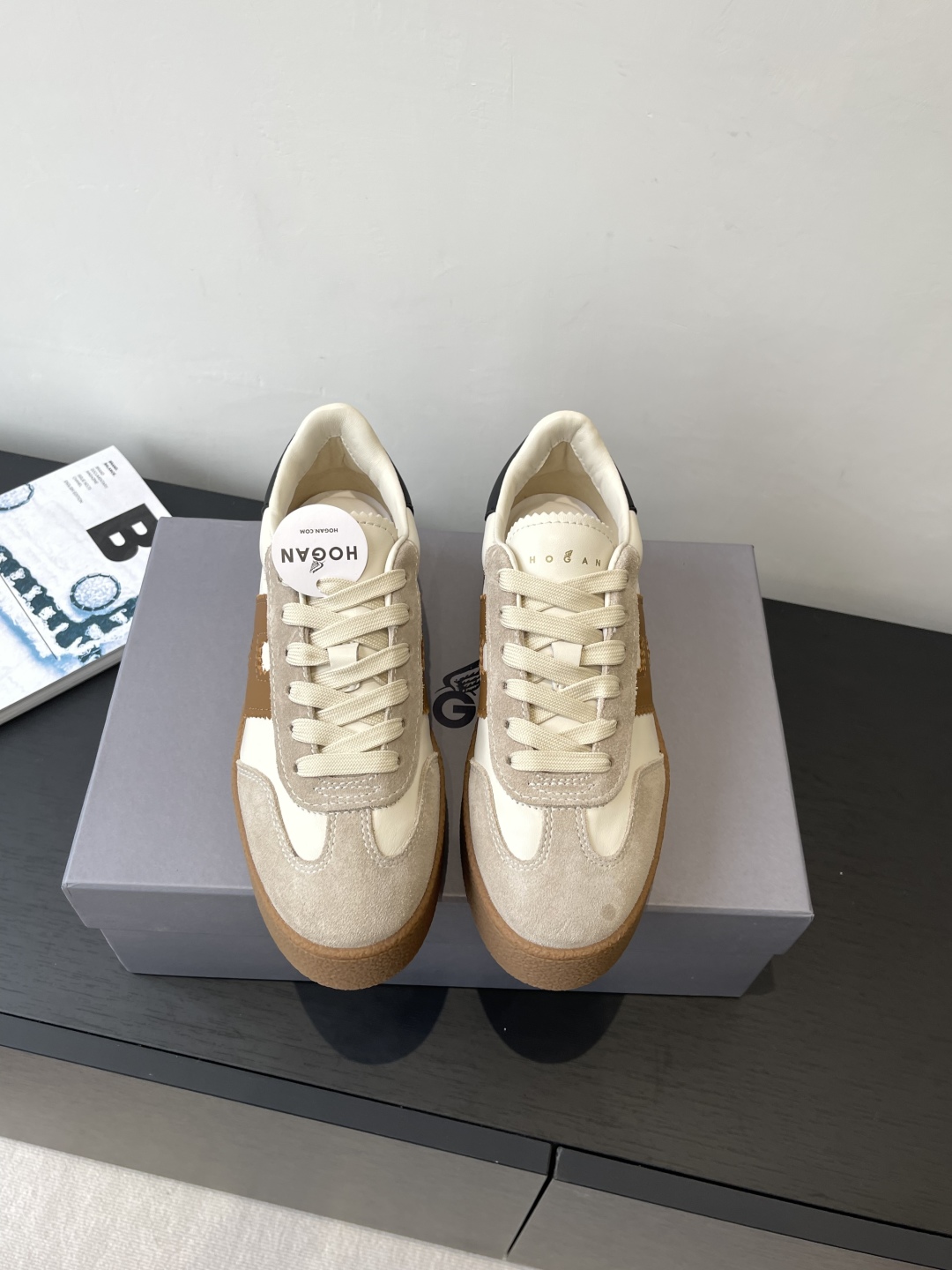 Hogan H-Stripes Sports Recreational Shoes: Lightweight, Insulated, Modern Design [35-40 Codes] - 图片 2