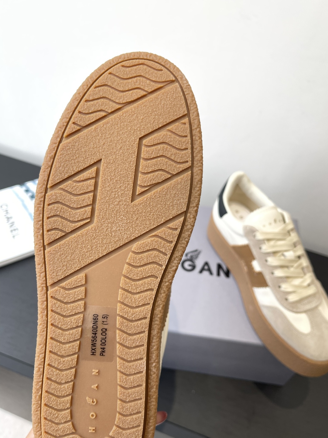 Hogan H-Stripes Sports Recreational Shoes: Lightweight, Insulated, Modern Design [35-40 Codes] - 图片 6