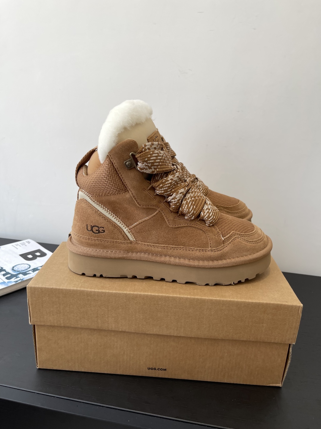 “Comfortable and Stylish UGG Boots for Fall and Winter | EVA Soles, Fashionable Design | Size Range 35-40” - 图片 3