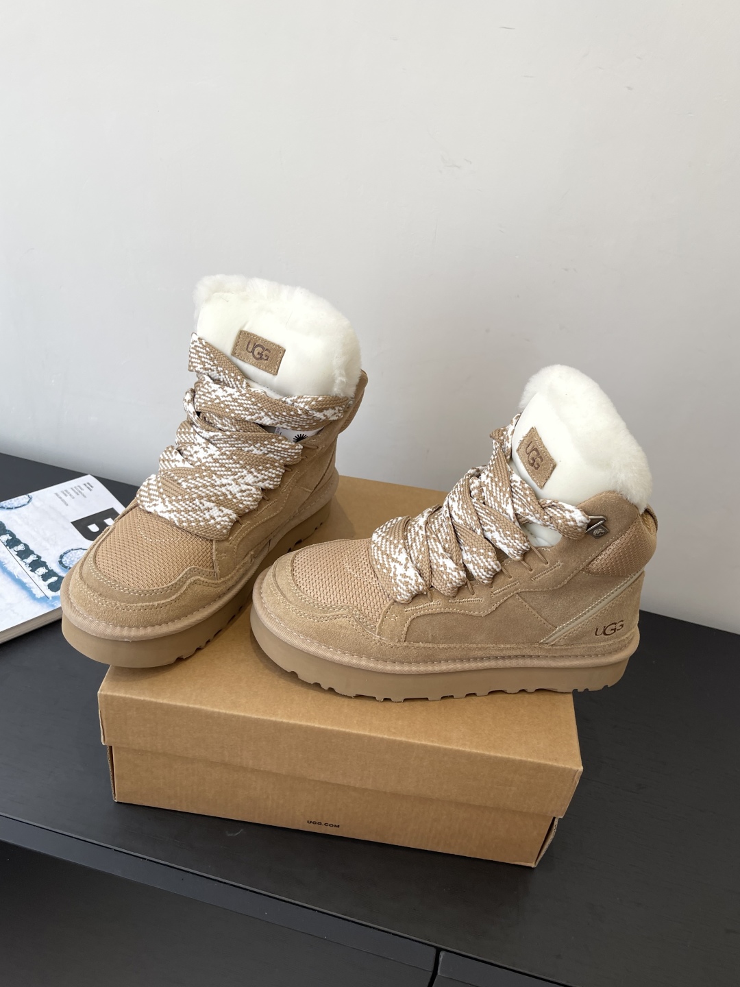“New UGG Fall/Winter Collection: Comfortable, Stylish Shoes with EVA Soles” - 图片 9