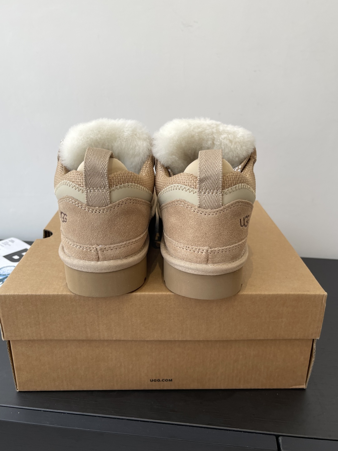 Title: UGG 25ss Fall/Winter Collection: Comfortable, Stylish Shoes in Sizes 35-40 with EVA Soles. - 图片 8
