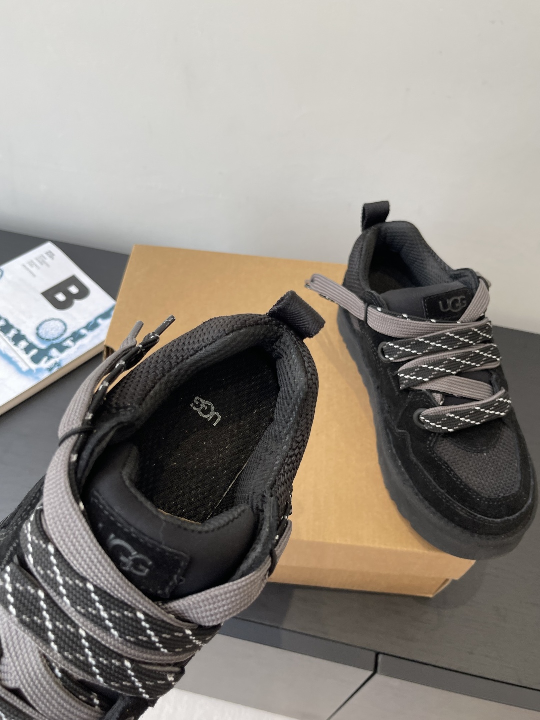 “UGG Fall/Winter 25ss Collection: Comfortable, Stylish, and Fashionable Footwear in Sizes 35-40” - 图片 4