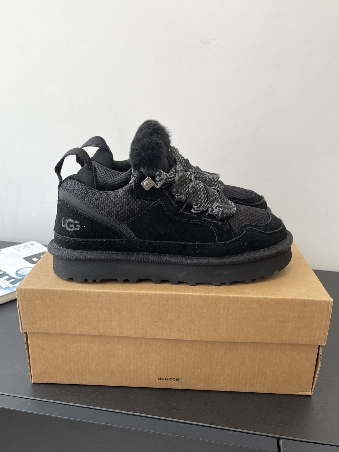 “UGG 25ss Fall Winter Collection: Comfortable & Stylish Footwear with EVA Soles, Velvet Details, Code 35-40” - 图片 3