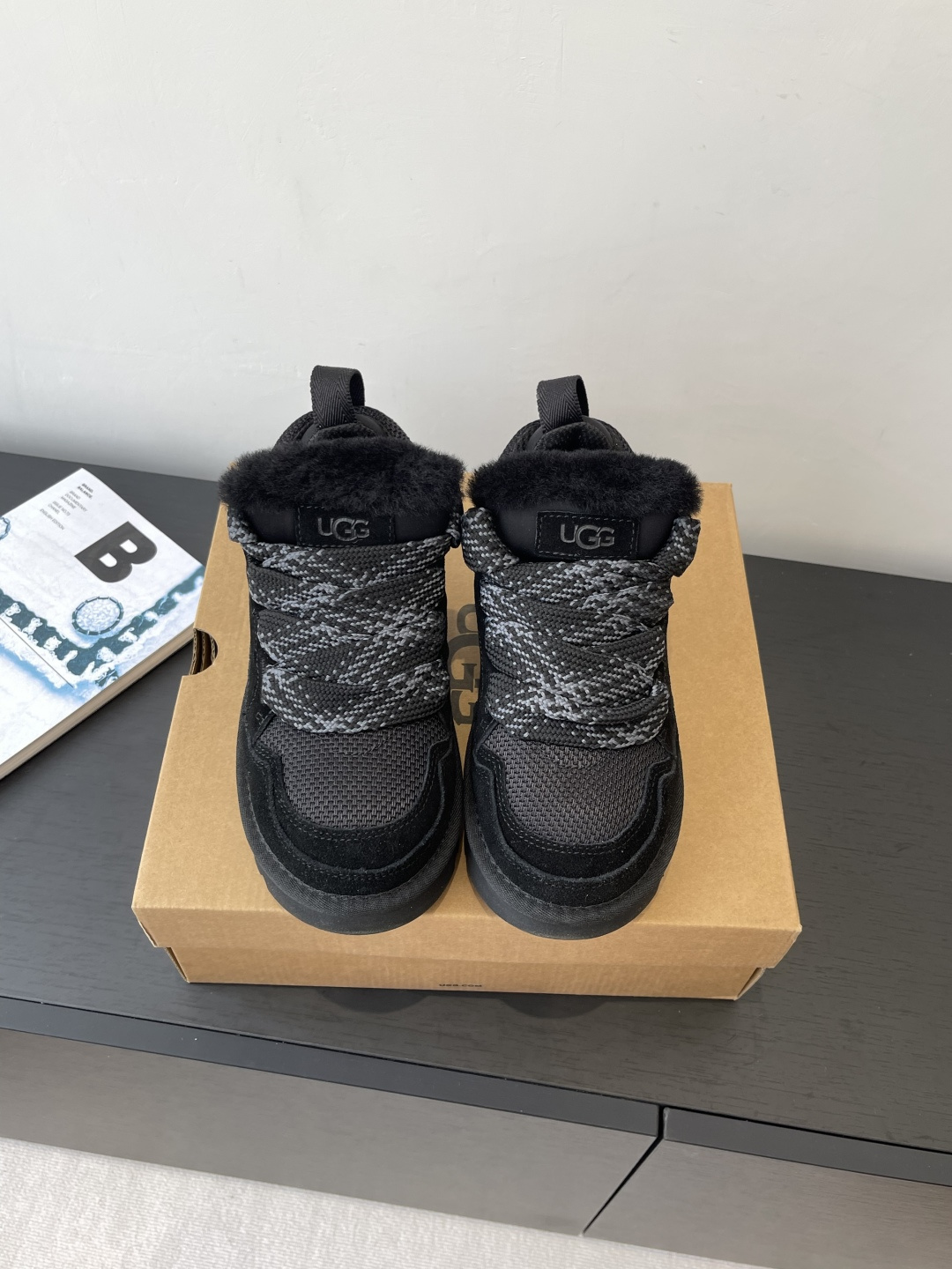 “UGG 25ss Fall Winter Collection: Comfortable & Stylish Footwear with EVA Soles, Velvet Details, Code 35-40” - 图片 2