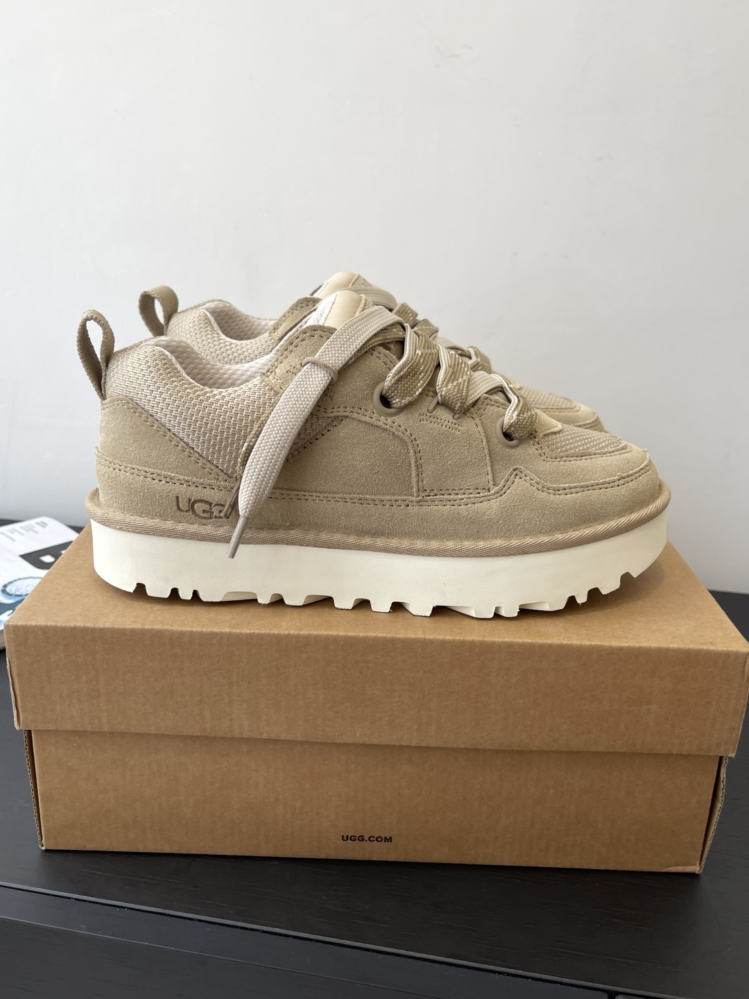 “UGG 25ss Fall Winter Collection: Comfortable, Stylish Shoes with EVA Soles for All-Day Wear (Sizes 35-40)” - 图片 3