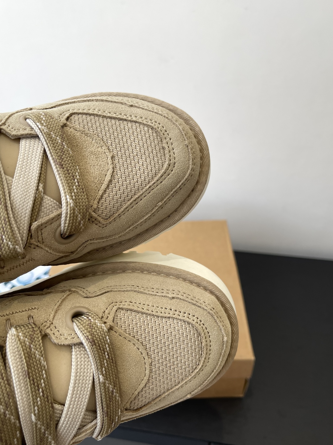 “UGG 25ss Fall Winter Collection: Comfortable, Stylish Shoes with EVA Soles for All-Day Wear (Sizes 35-40)” - 图片 6