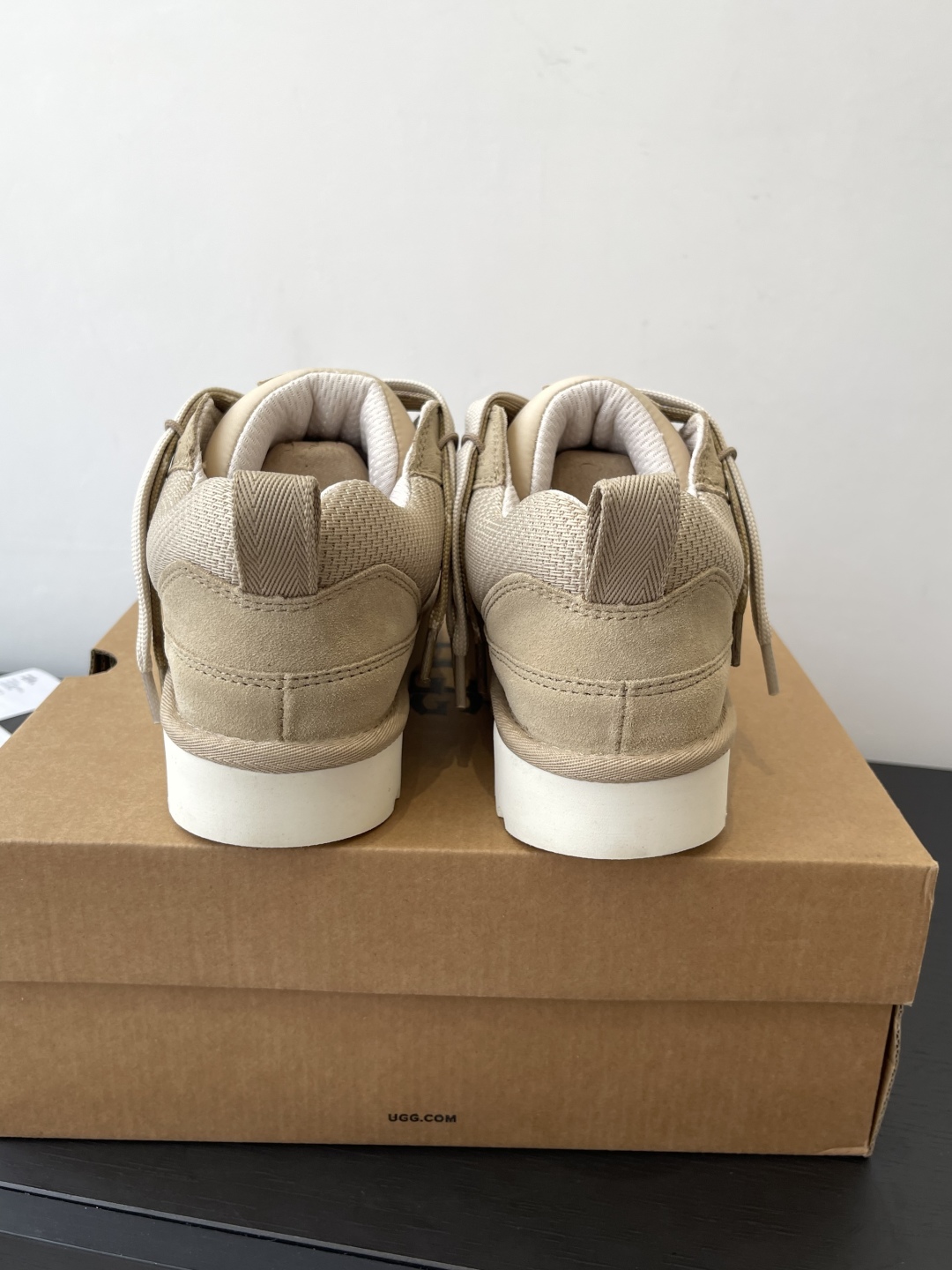 “UGG 25ss Fall Winter Collection: Comfortable, Stylish Shoes with EVA Soles for All-Day Wear (Sizes 35-40)” - 图片 8