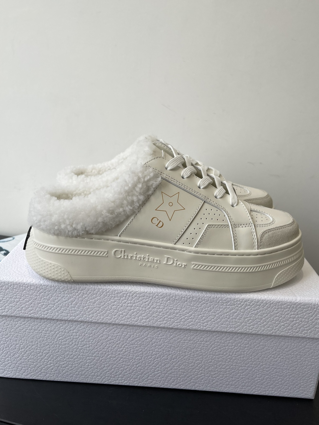 Dior 迪奥 秋冬新款 厚底 毛毛拖鞋半拖 高级优雅温柔随心所欲 上脚 无敌 舒服 彰显气质
