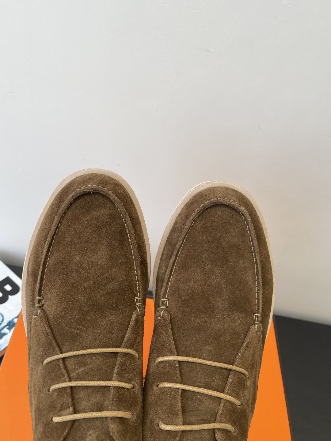 Hermes 25ss new low cut men's casual shoes with simple design in line - Shoe 7