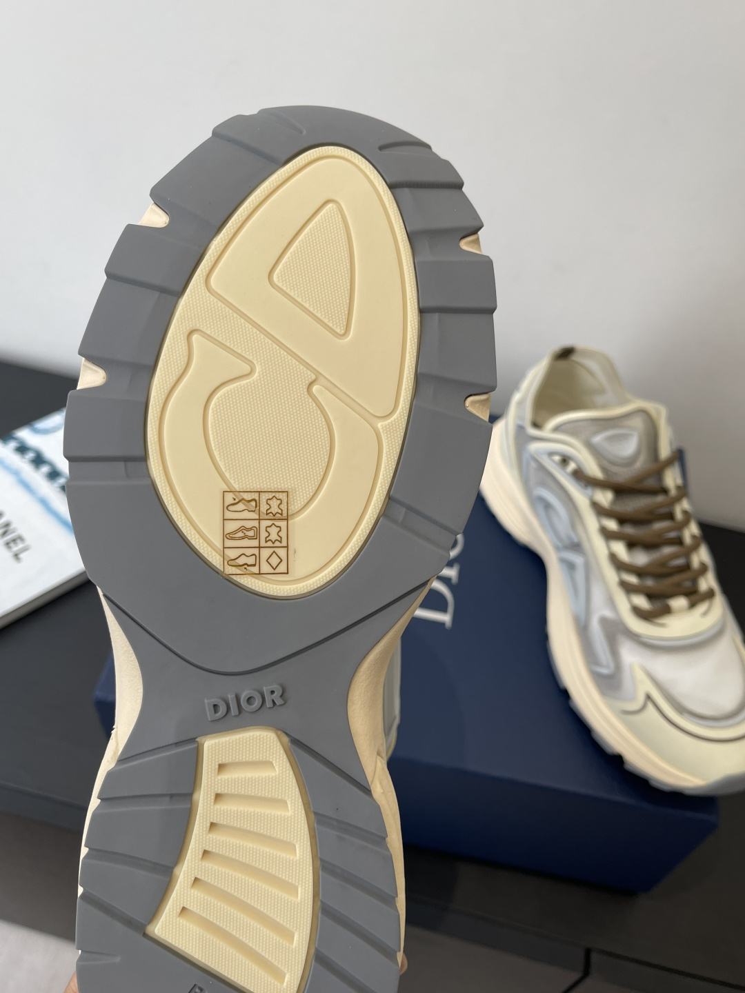 Dior Dior迪奥 最新款B30 Countdown运动鞋