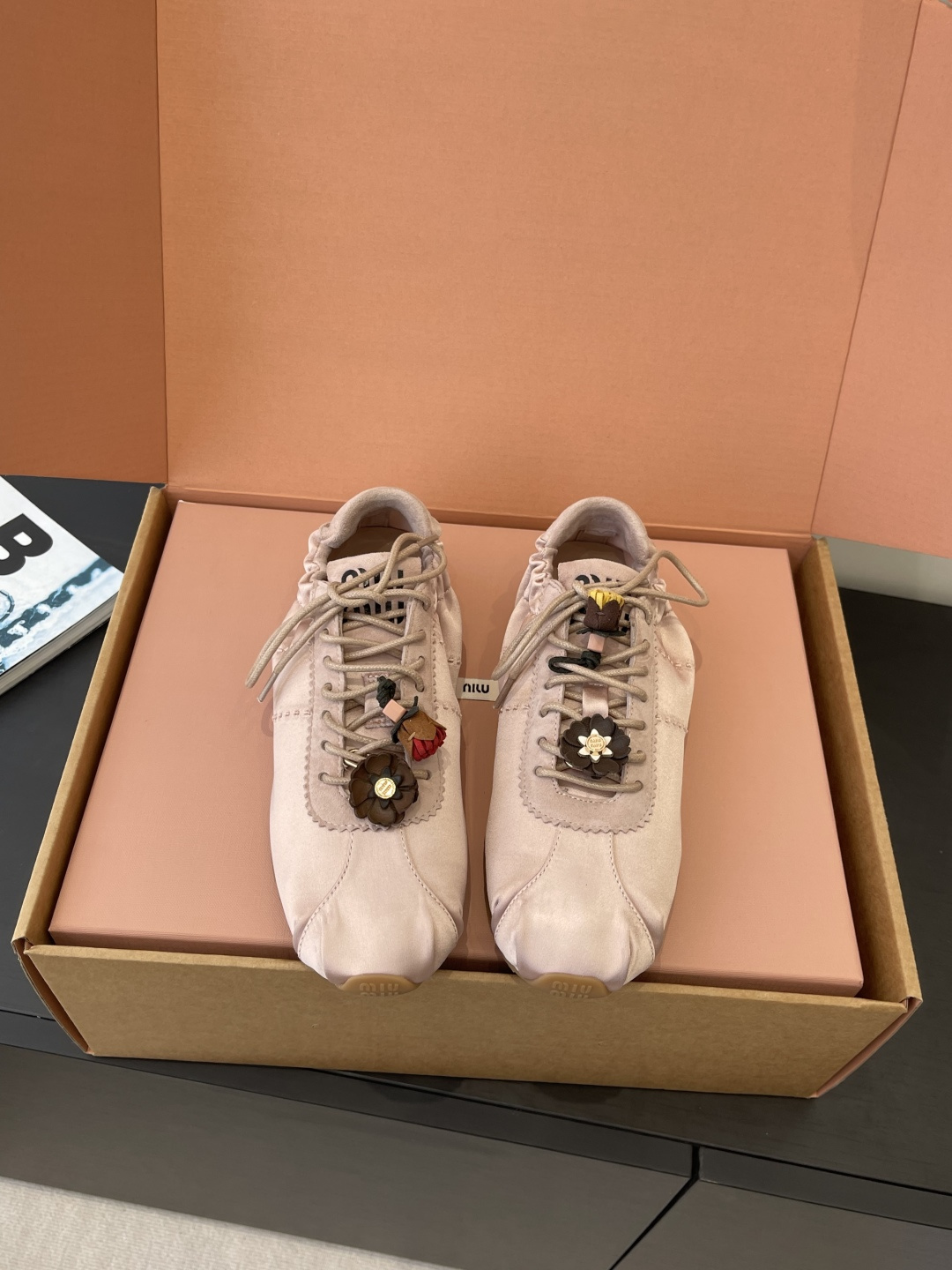 Miu Miu Miu 缪缪 26ss春夏新款 芭蕾德训鞋休闲鞋