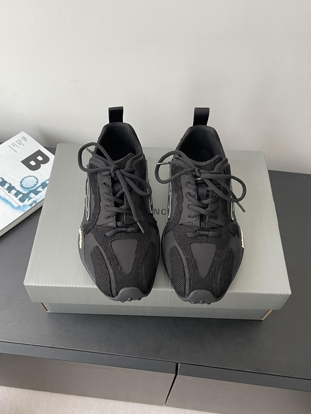 Balenciaga BALENCIAGA 巴黎世家 最新款 Monday Ultra 圆头系带 低帮 休闲鞋