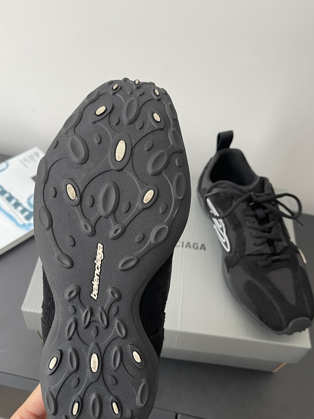 Balenciaga BALENCIAGA 巴黎世家 最新款 Monday Ultra 圆头系带 低帮 休闲鞋