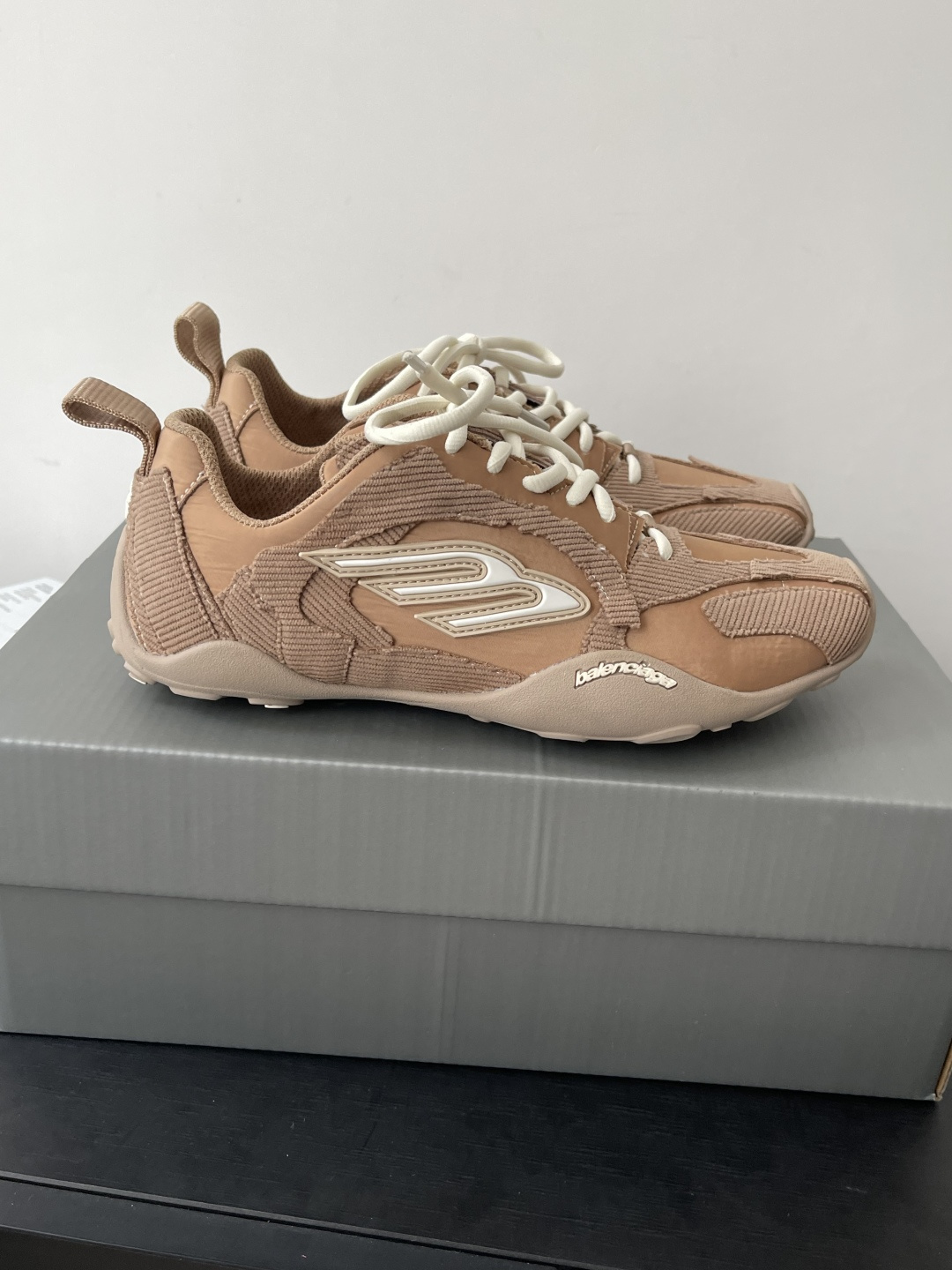 Balenciaga BALENCIAGA 巴黎世家 最新款 Monday Ultra 圆头系带 低帮 休闲鞋