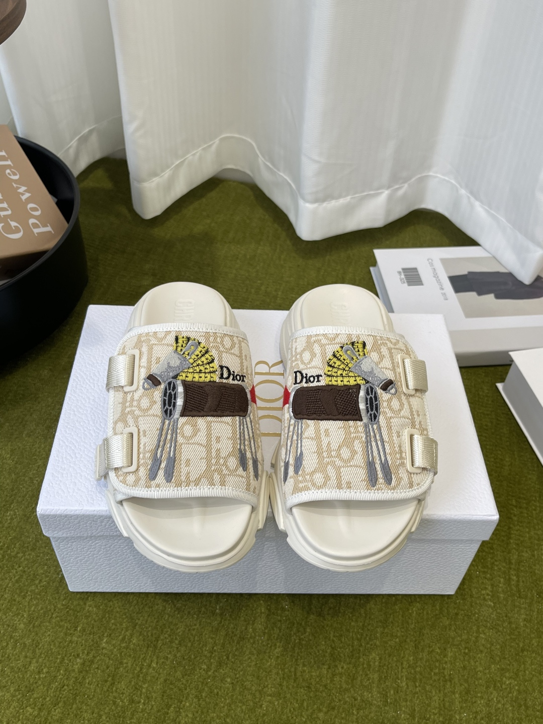 Dior 迪奥 26ss 马年生肖款 春夏新款 D字刺绣厚底运动拖鞋