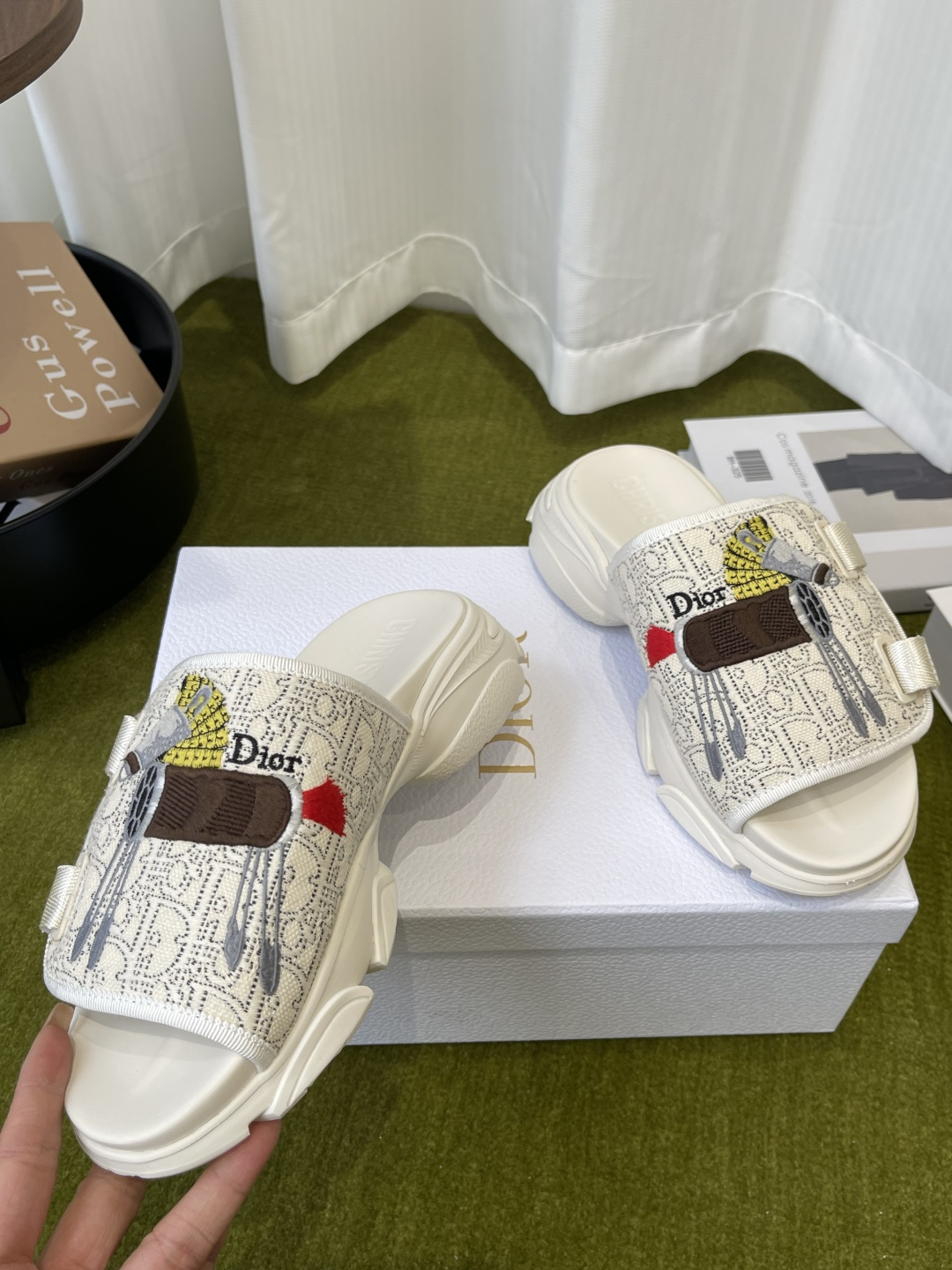Dior 迪奥 26ss 马年生肖款 春夏新款 D字刺绣厚底运动拖鞋