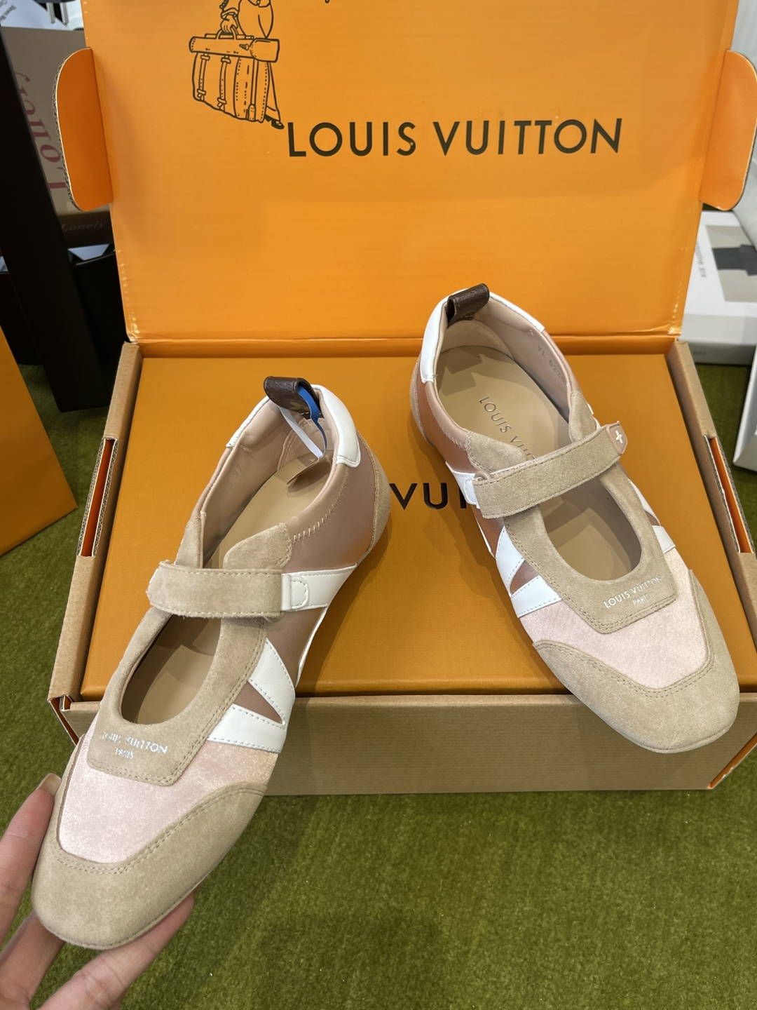 Louis Vuitton Louis Vuitton路易威登 Sneakerina系列 芭蕾运动鞋 德训鞋