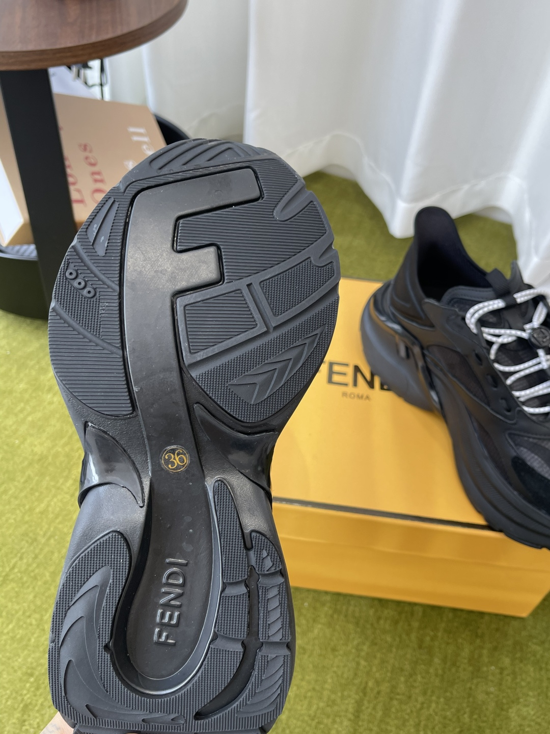 Fendi 芬迪 26ss春夏最新款 F-Light系列 厚底 休闲运动鞋 跑鞋
