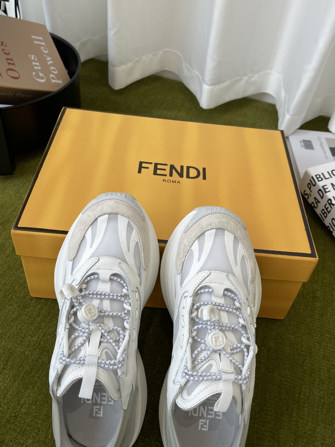 Fendi 芬迪 26ss春夏最新款 F-Light系列 厚底 休闲运动鞋 跑鞋
