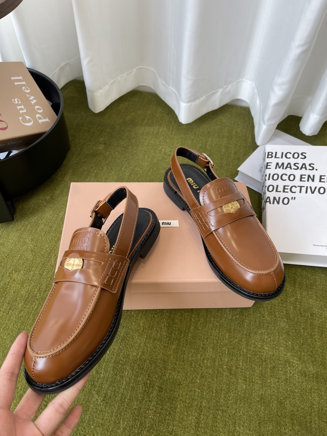 Miu Miu MiuMiu 缪缪 2026ss春夏新款 钱币乐福鞋 后空半包凉鞋