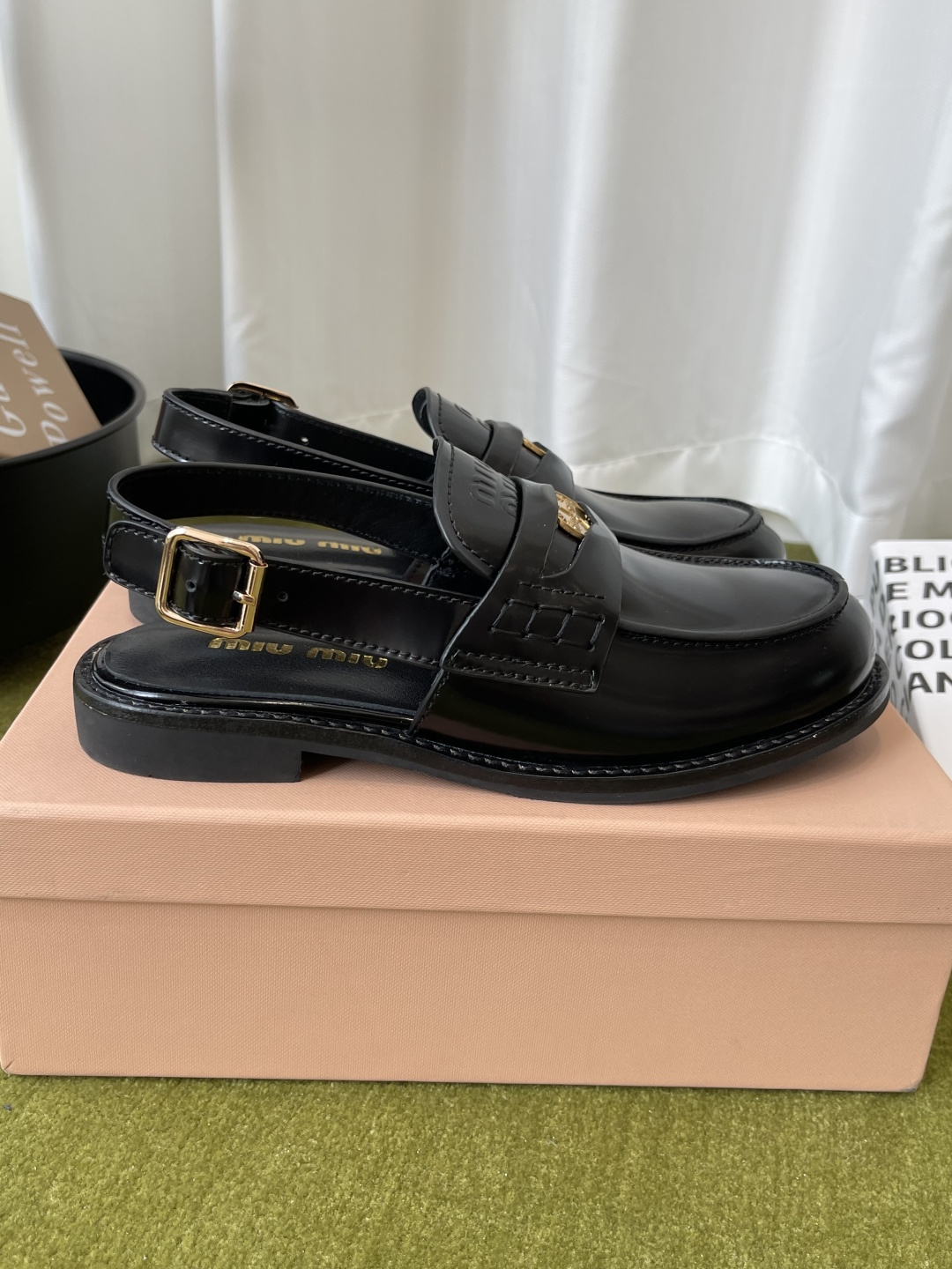 Miu Miu MiuMiu 缪缪 2026ss春夏新款 钱币乐福鞋 后空半包凉鞋