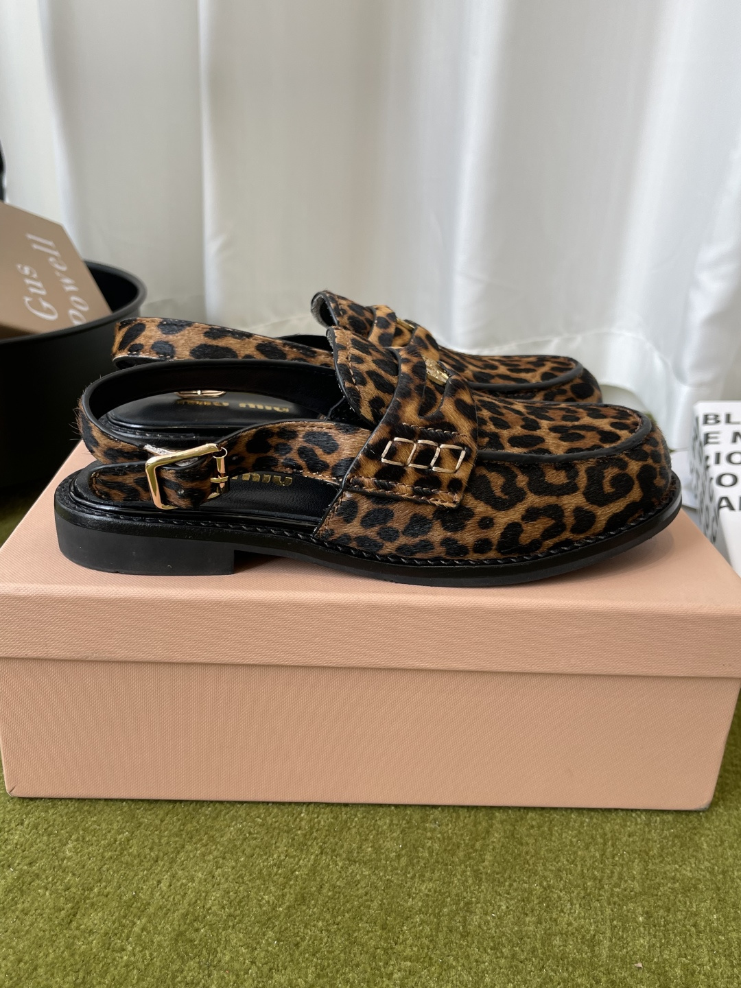 Miu Miu MiuMiu 缪缪 2026ss春夏新款 钱币乐福鞋 后空半包凉鞋