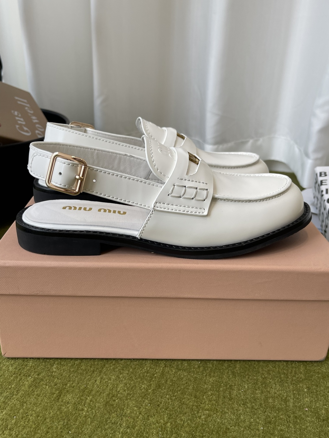 Miu Miu MiuMiu 缪缪 2026ss春夏新款 钱币乐福鞋 后空半包凉鞋
