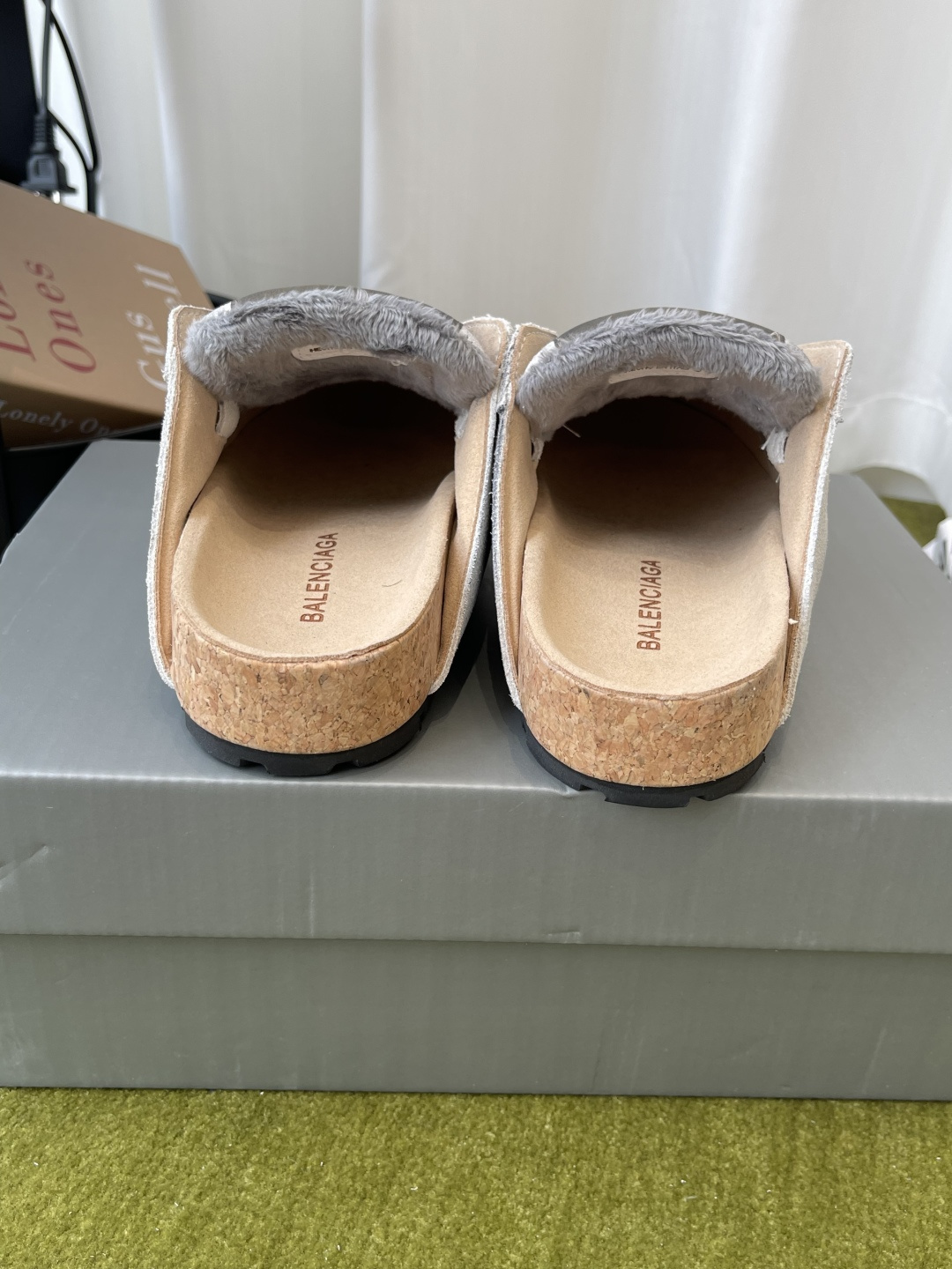 Balenciaga 女320 Balenciaga 巴黎世家 26春穆勒博肯半拖鞋 Dumbo Mule 慵懒风
