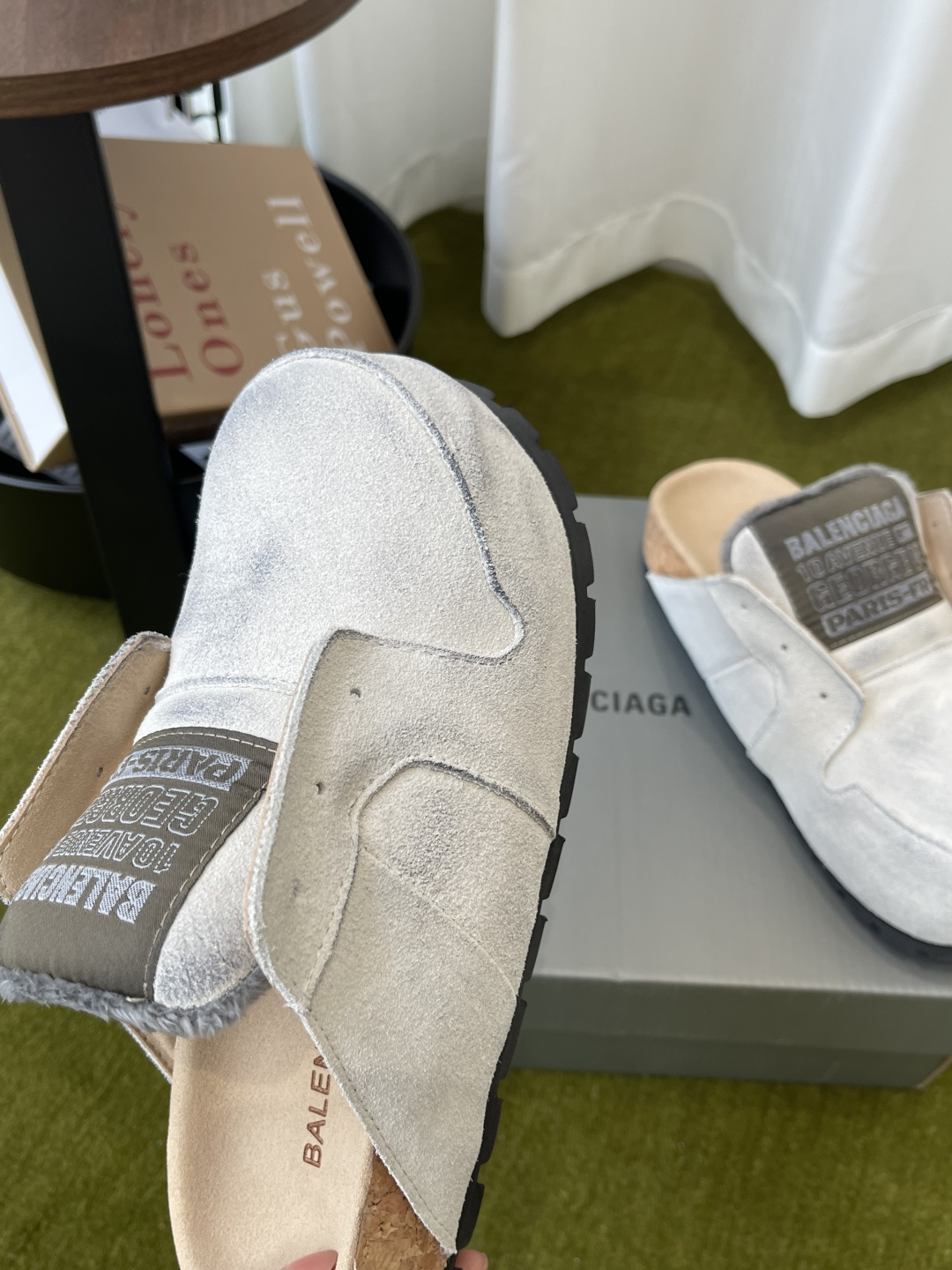 Balenciaga 女320 Balenciaga 巴黎世家 26春穆勒博肯半拖鞋 Dumbo Mule 慵懒风
