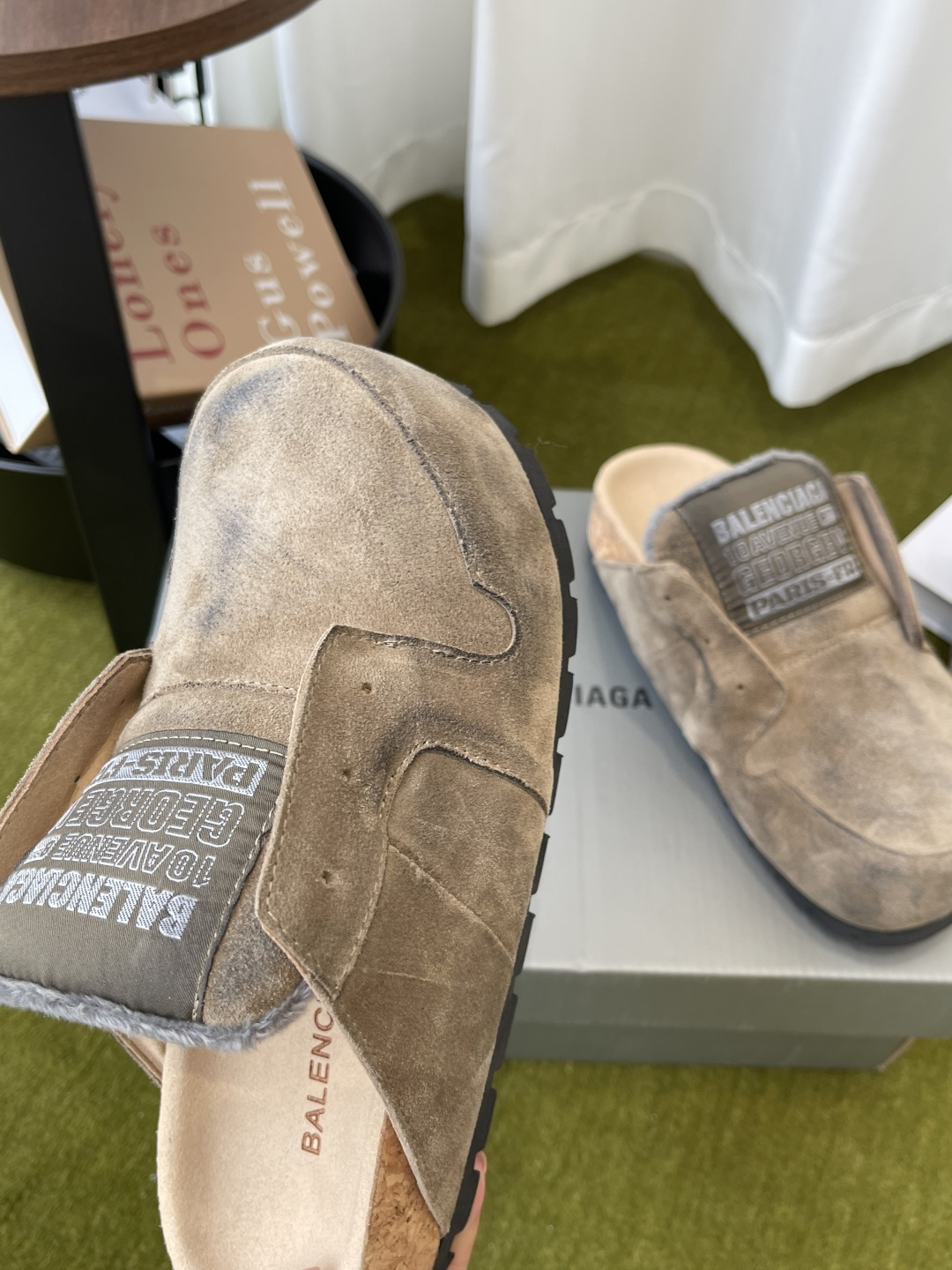 Balenciaga 女320 Balenciaga 巴黎世家 26春穆勒博肯半拖鞋 Dumbo Mule 慵懒风