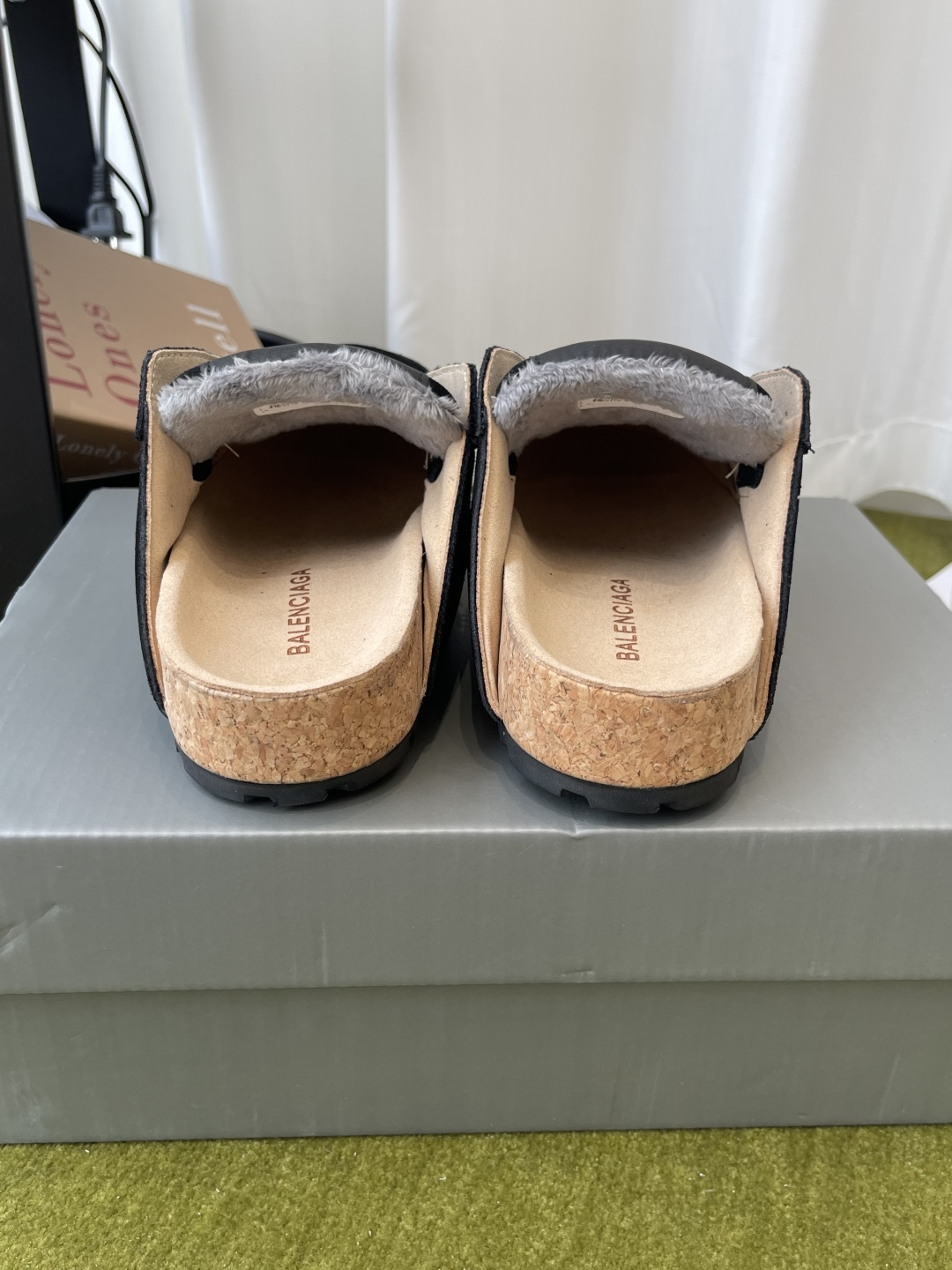 Balenciaga 女320 Balenciaga 巴黎世家 26春穆勒博肯半拖鞋 Dumbo Mule 慵懒风