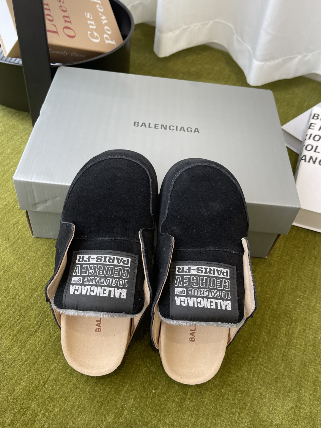 Balenciaga 女320 Balenciaga 巴黎世家 26春穆勒博肯半拖鞋 Dumbo Mule 慵懒风