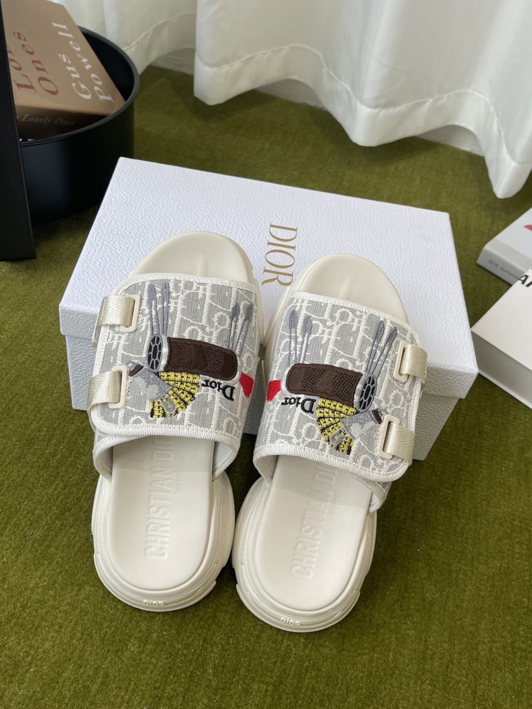 Dior 迪奥 26ss 马年生肖款 春夏新款 D字刺绣厚底运动拖鞋