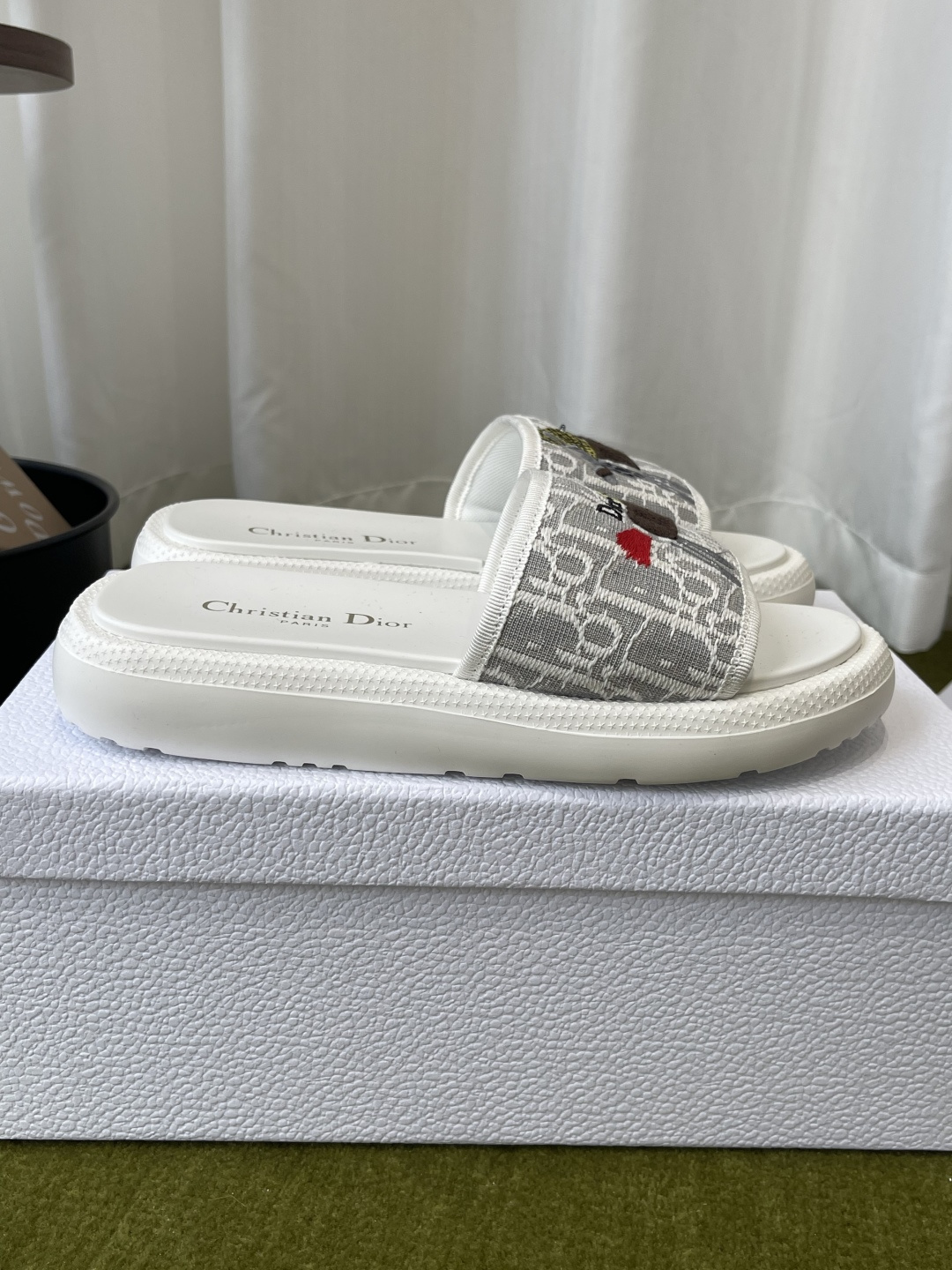 Dior 迪奥 26ss 马年生肖款 春夏新款 D字刺绣厚底运动拖鞋