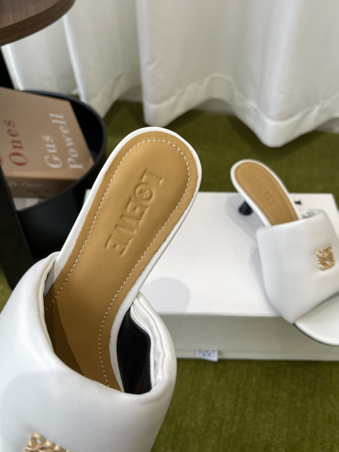 Loewe 罗意威 26ss春夏最新款 面包拖鞋
