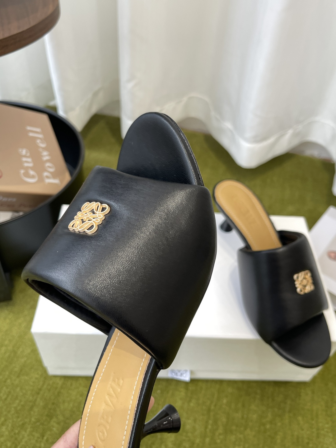 Loewe 罗意威 26ss春夏最新款 面包拖鞋