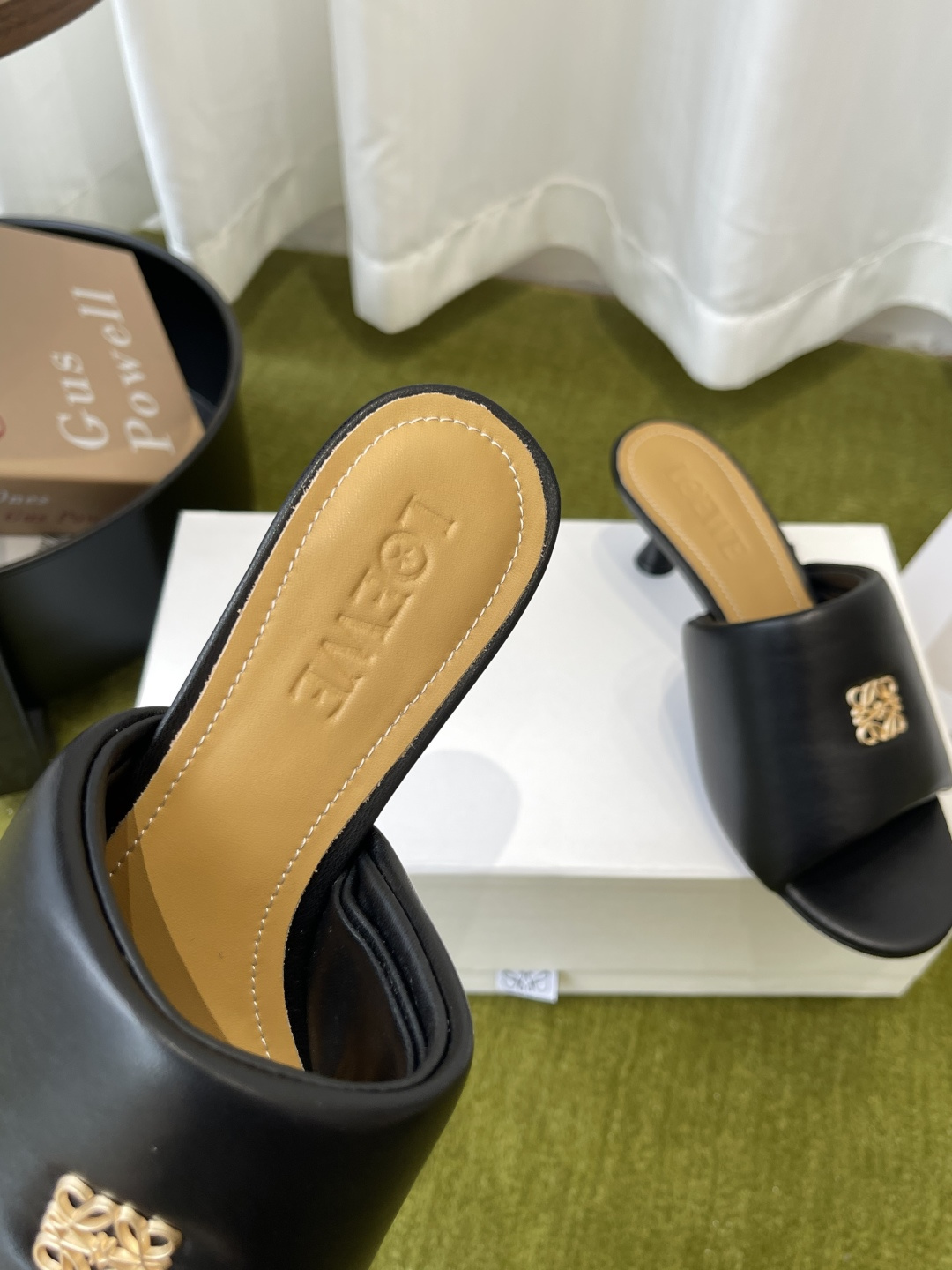 Loewe 罗意威 26ss春夏最新款 面包拖鞋
