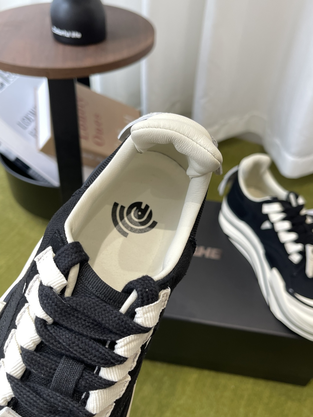 Unknown 小众潮牌 2026新款 厚底休闲鞋