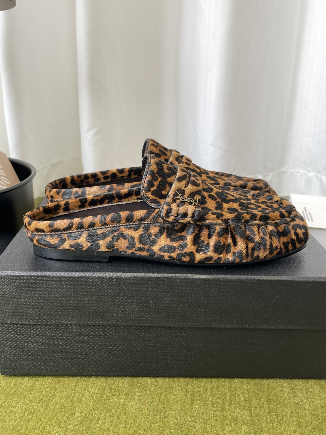 YSL women's shoes Saint Laurent 1:1 1:1 — photo 2