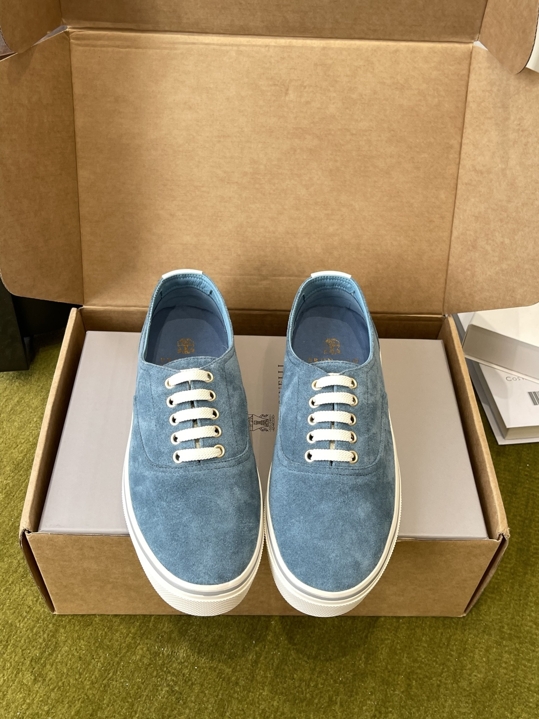 NO:905292,Brunello cucinelli 26ss new men's sports sneakers, minimalist style, retro and high-end, simple and elegant, very attractive style, the king of high-end versatile, completely irresistible, feels very good and comfortable, looks ordinary, wears thin and handsome, not limited to any occasion, daily work, fashionable and capable, suede fabric, sheepskin lining, original molded outsole, size 39-45, casual shoes/sports shoes, brunello  cucinelli,sneakers,sheepskin,chamois leather19860909Brunello cucinelli 26ss新款 男款 运动板鞋 极简主义风格复古又高级 简约又大气 属于非常耐看的款式 高级百搭之王 完全没有抵抗力 脚感很好很舒服 看起来平平无奇 穿起来又瘦又帅 不局限任何场合 日常工作 时尚又干练 面料麂皮 内里羊皮 原版开模大底 码数39-45,休闲鞋/运动鞋,brunello cucinelli,sneakers,sheepskin,chamois leather,Women's Shoes