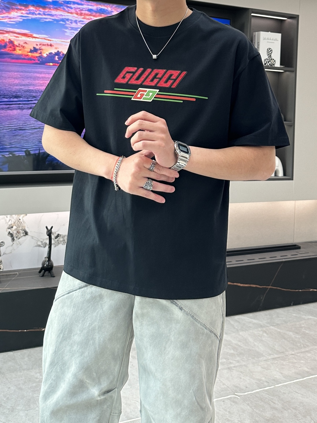 NO:123366,Gucc 2025 spring and summer new product, preferred specific original development double-strand cotton plain fabric, with wide upper body and good comfort, casual matching of the outside and the inner style, a must-have for men and women in summer Size M-XXL, gucci, alexander wang19860909Gucc 2025春夏新品,优选特定原版开发双股精棉平纹面料,上身挺阔舒适度佳,外穿内搭随意搭配,男女同款夏日必备 尺码M-XXL,,gucci,alexander wang,Men's clothing