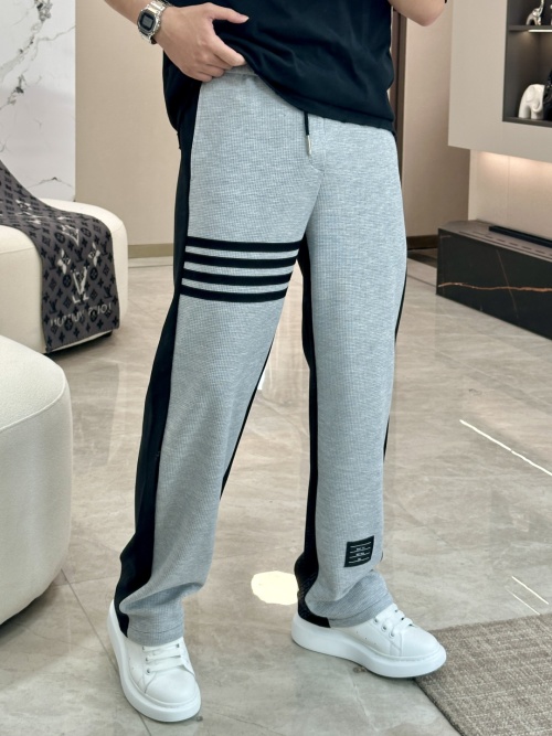 Men's Casual Sweatpants with Elastic Cotton and Four-Bar Design 1 Men's Casual Sweatpants with Elastic Cotton and Four-Bar Design