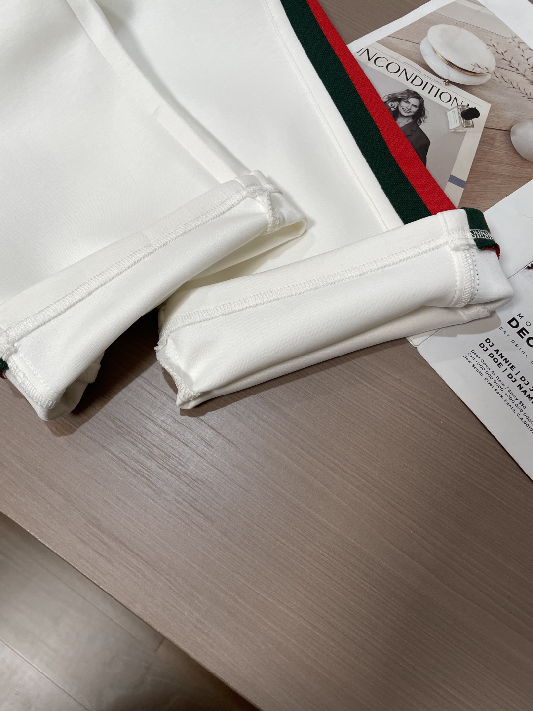 Gucc Men’s Leisure Pants: Super-Simplistic Design, Fine Work, Classic Colors, Various Styles - 图片 9