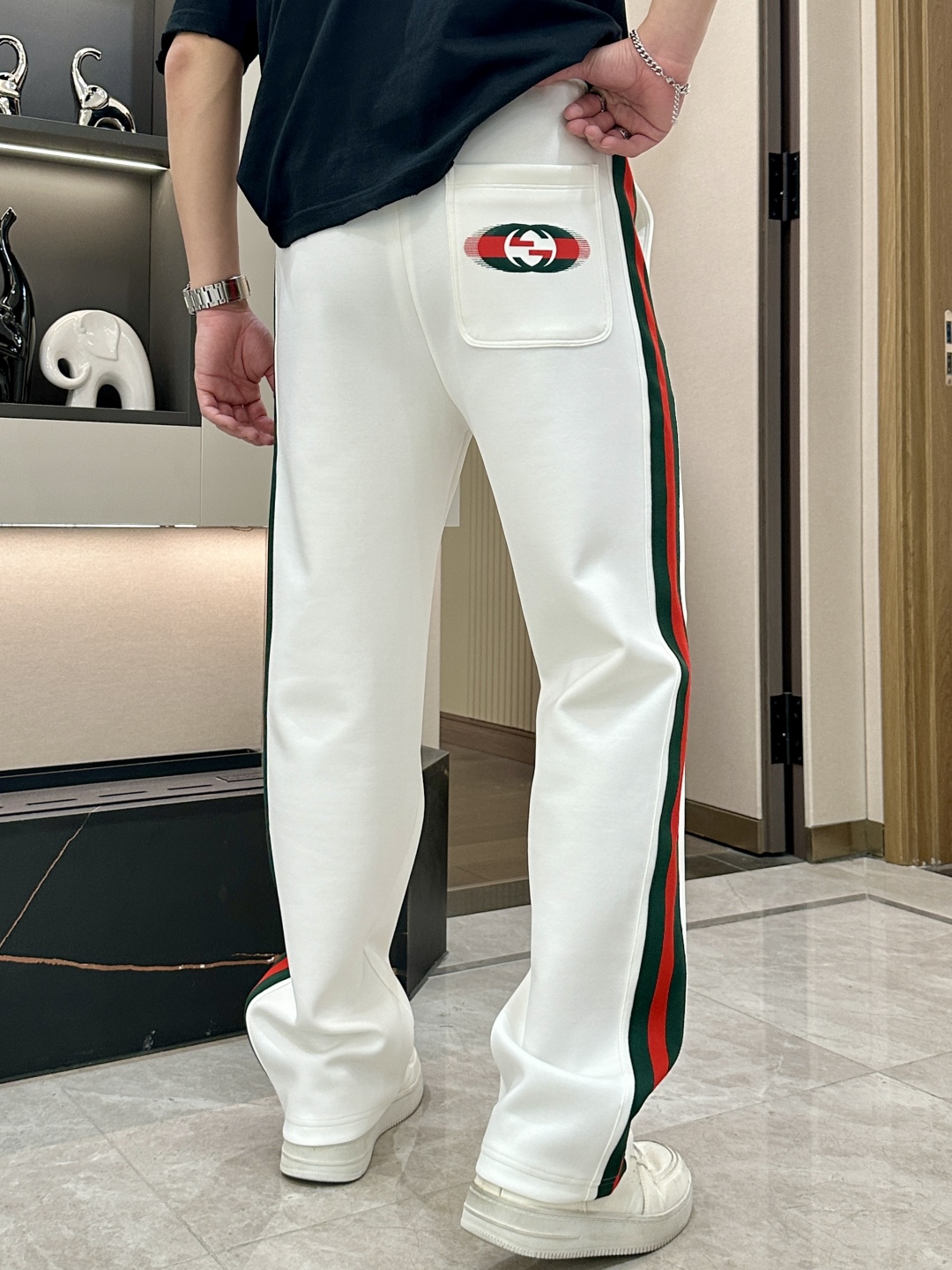 Gucc Men’s Leisure Pants: Super-Simplistic Design, Fine Work, Classic Colors, Various Styles - 图片 2