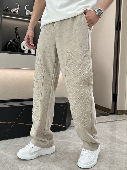 Louis Vuitton Men's Beige Casual Pants With All-Over Monogram - Size M-3XL 1 Louis Vuitton Men's Beige Casual Pants With All-Over Monogram - Size M-3XL