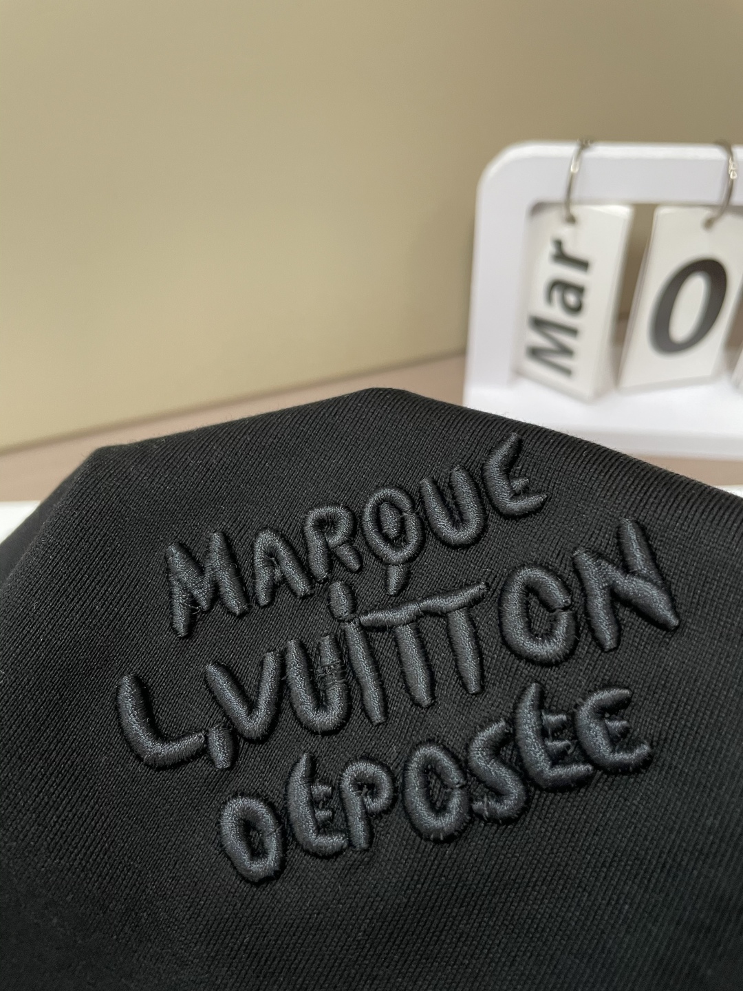 
Lv 官网同款 官网同款 官网同款⚠️
重磅推荐！2025ss夏装新品 专柜在售 最新系列图案logo